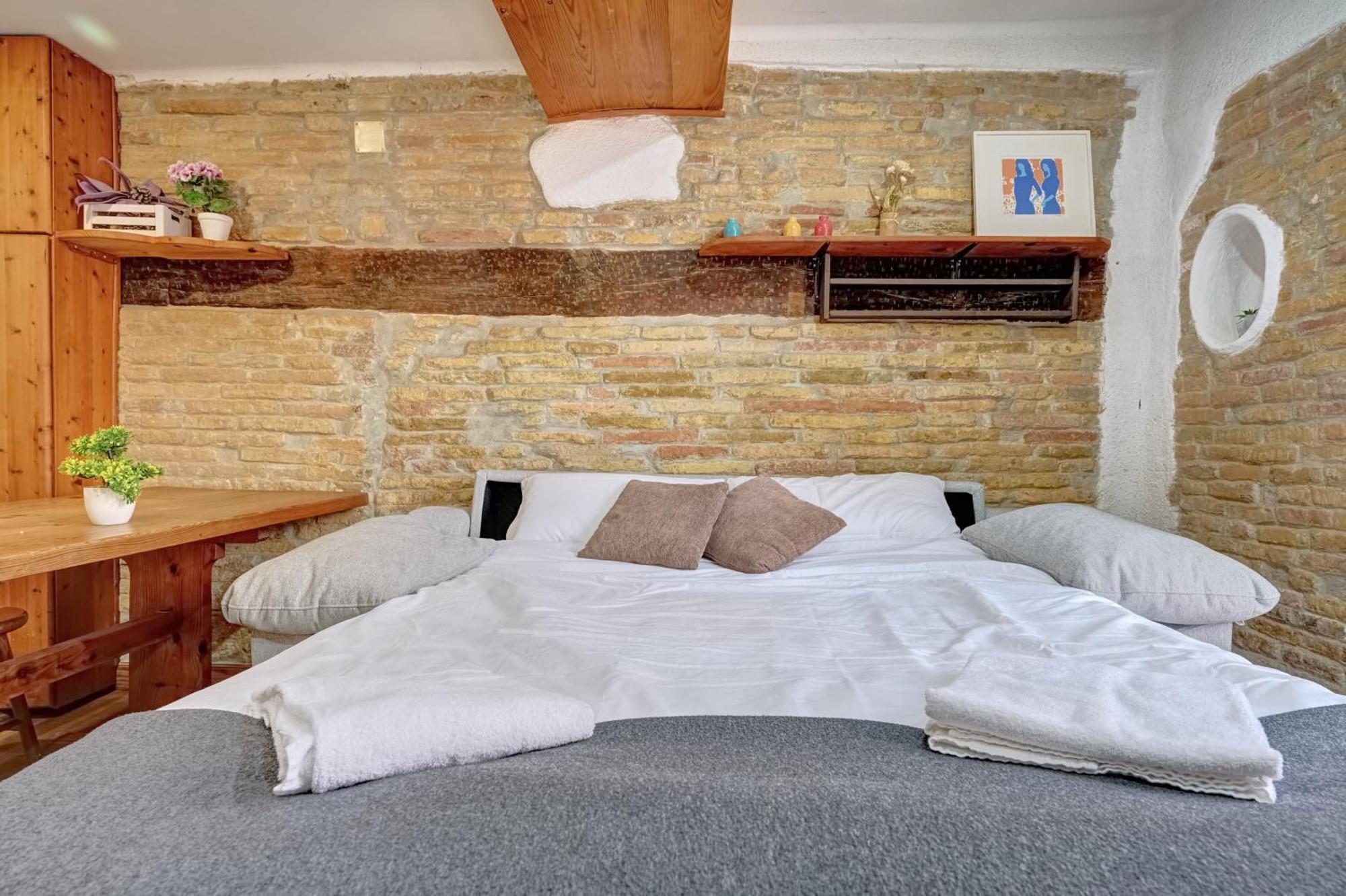 Casa Ana Mari II By Clabao Appartement Pamplona Buitenkant foto